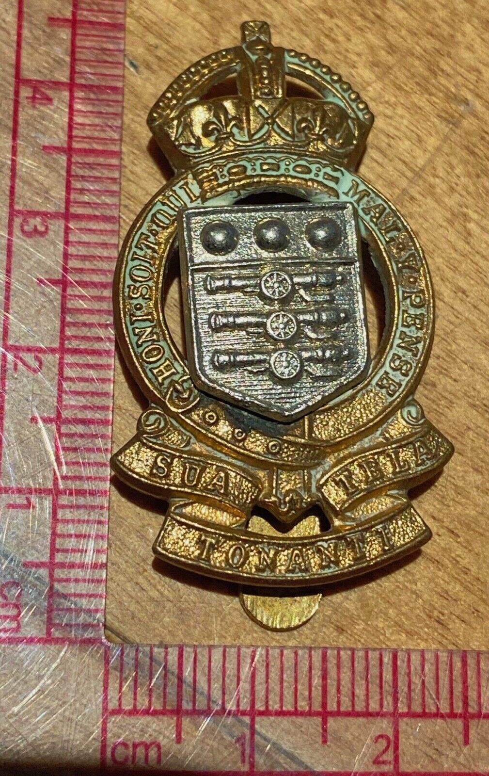 WW1 / WW2 British Army Royal Army Ordnance Corps RAOC badge with rear slider.