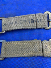 Charger l&#39;image dans la galerie, Original WW2 British Army 37 Pattern Brace Adaptors Pair
