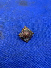 Lade das Bild in den Galerie-Viewer, Original WW1 / WW2 British Army Officers Rank Pip
