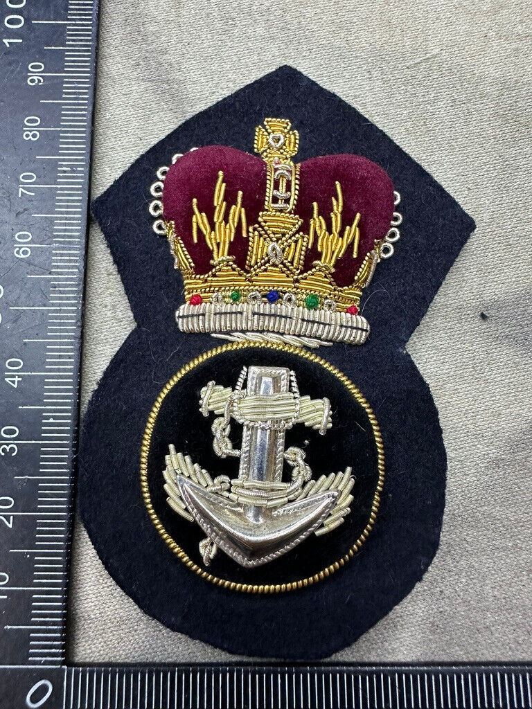 British Royal Navy Petty Officers CPO Cap Badge Bullion Queen's Crown