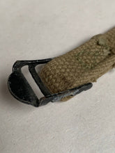 Lade das Bild in den Galerie-Viewer, Original WW2 US Army M1928 Haversack Pack Tail - 1942 Dated
