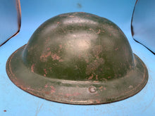 Lade das Bild in den Galerie-Viewer, Original WW1 / WW2 British Army Mk1* Army Combat Helmet
