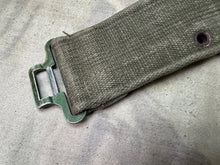 Charger l&#39;image dans la galerie, Original WW2 British Army 44 Pattern Soldiers Belt - 36&quot; Waist
