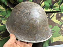 Charger l&#39;image dans la galerie, British / Canadian Army Mark 3 Turtle Helmet - Original WW2 Combat Helmet
