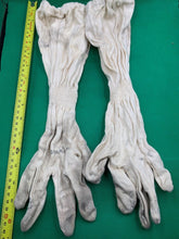 Load image into Gallery viewer, Original WW2 British Royal Navy Gunners Flash Gloves - RARE
