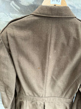 Load image into Gallery viewer, Original WW2 US Army Airforce Class A Jacket Uniform 36L - 1943 Dated
