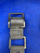 Charger l&#39;image dans la galerie, Original WW2 British Army 37 Pattern Brace Adaptors Pair
