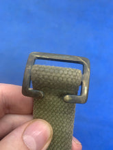 Charger l&#39;image dans la galerie, WW2 British Army / RAF 37 Pattern Webbing Water Bottle Carrier Harness Original
