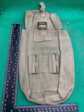 Lade das Bild in den Galerie-Viewer, Original British Army 37 Pattern Bren Pouch - WW2 Pattern
