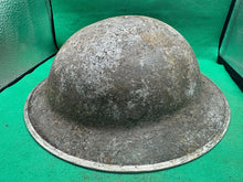 Lade das Bild in den Galerie-Viewer, Original WW2 British Army (South African) Mk2 Brodie Combat Helmet
