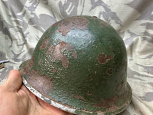 Charger l&#39;image dans la galerie, Original WW2 British / Canadian Army Mk3 High Rivet Turtle Helmet &amp; Liner
