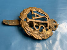 Lade das Bild in den Galerie-Viewer, Original WW2 British Army Kings Crown Cap Badge - ATS Auxiliary Territorial
