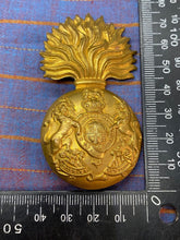 Load image into Gallery viewer, Original WW1 / WW2 British Army Royal Scots Fusiliers Cap Badge
