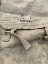 Lade das Bild in den Galerie-Viewer, Original WW2 British Army 37 Pattern Large Pack / Backpack
