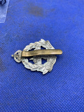 Load image into Gallery viewer, British Army Cap Badge - East Lancashire Regiment Kings Crown
