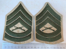 Charger l&#39;image dans la galerie, Pair of USMC United States Marine Corps Army Rank Chevrons - Gunnery Sergeant
