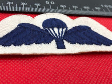 Charger l&#39;image dans la galerie, Genuine British Army Paratrooper Parachute Jump Wings
