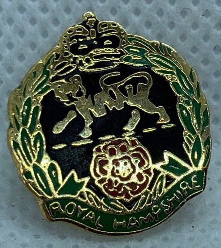 Royal Hampshire - NEW British Army Military Cap/Tie/Lapel Pin Badge #107