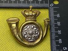 Charger l&#39;image dans la galerie, Victorian Crown British Army The King&#39;s Own Yorkshire Light Infantry Cap Badge

