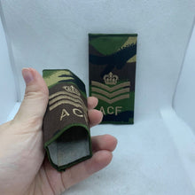 Lade das Bild in den Galerie-Viewer, Cadet ACF DPM Rank Slides / Epaulette Pair Genuine British Army - NEW
