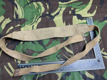 Charger l&#39;image dans la galerie, Original WW2 British Army 37 Pattern Shoulder Strap - Normal - Wartime Dated
