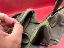 Lade das Bild in den Galerie-Viewer, Genuine British Army Combat Pouch
