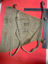 Lade das Bild in den Galerie-Viewer, Original WW2 US Army M1928 Haversack Pack Tail
