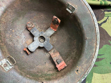 Lade das Bild in den Galerie-Viewer, British Army Mk2 Brodie Helmet - Original WW2 - South African Manufactured
