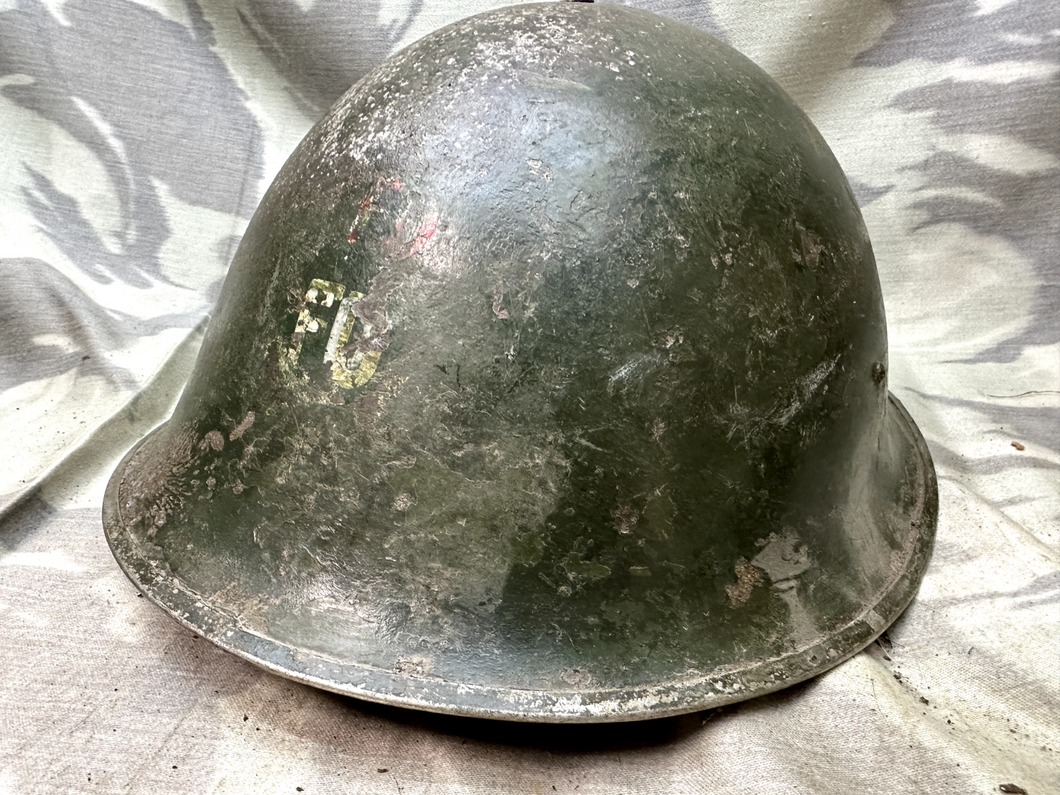 Original WW2 British / Canadian Army Mk3 High Rivet Turtle Helmet & Liner