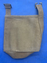 Charger l&#39;image dans la galerie, WW2 British Army / RAF 37 Pattern Webbing Water Bottle Carrier Harness Original
