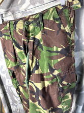 Load image into Gallery viewer, Genuine British Army DPM Camouflaged Combat Trousers - 28&quot; Waist
