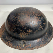 Load image into Gallery viewer, Original WW1 / WW2 British Mk1* Army Combat Helmet
