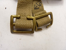 Charger l&#39;image dans la galerie, Original WW2 1943 Dated British Army 37 Pattern Water Bottle Carrier Harness
