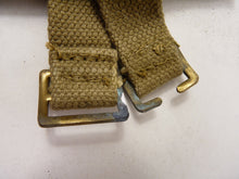 Charger l&#39;image dans la galerie, Original WW2 1942 Dated British Army 37 Pattern Water Bottle Carrier Harness
