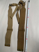 Charger l&#39;image dans la galerie, Original WW2 Dated British Army 37 Pattern Webbing L Straps - 1942 Dated
