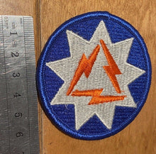 Charger l&#39;image dans la galerie, Current made US Army Divisional shoulder patch / badge. Post WW2 manufacture.
