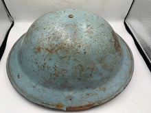 Load image into Gallery viewer, Original WW1 / WW2 British Army Mk1* Army Combat Helmet - Complete
