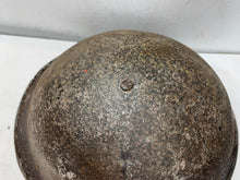 Charger l&#39;image dans la galerie, Original WW2 British / Canadian Army Mk3 Turtle Helmet
