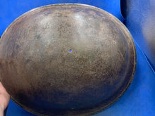 Charger l&#39;image dans la galerie, Original WW2 British Army / Canadian Army Mk3 Turtle Combat Helmet
