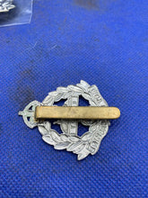 Load image into Gallery viewer, British Army Cap Badge - East Lancashire Regiment Kings Crown
