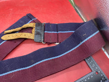 Charger l&#39;image dans la galerie, British Royal Air Force Cloth Stable Belt with Leather Fasteners. Approx 28 Inch
