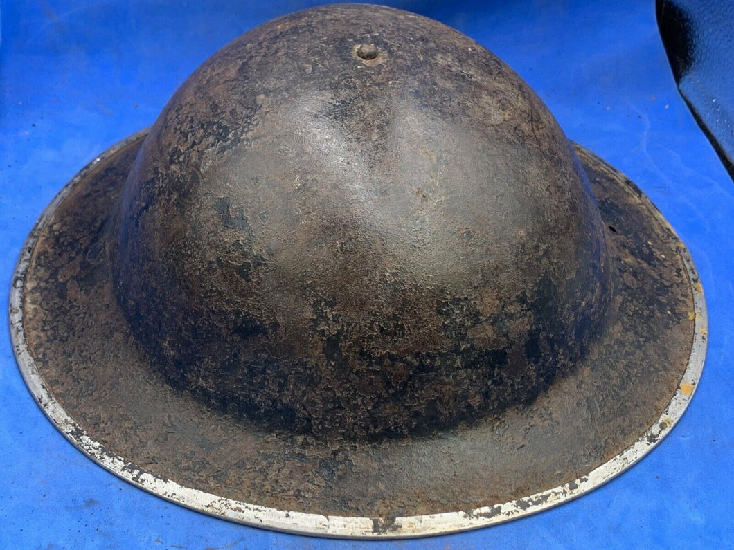 Originaler Kampfhelm Mk2 Brodie der britischen Armee aus südafrikanischer Produktion aus dem 2. Weltkrieg 