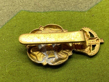 Load image into Gallery viewer, WW1 / WW2 Yorkshire Dragoons Original Gilt / Brass Cap Badge
