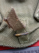 Load image into Gallery viewer, 37 Pattern Bren Pouch - Post WW2 British Army Pattern in Great Condition
