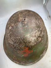 Charger l&#39;image dans la galerie, Original WW2 British / Canadian Army Mk3 Medics Turtle Helmet
