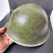 Charger l&#39;image dans la galerie, Original WW2 British / Canadian Army Medic Mk3 Combat Helmet &amp; Liner
