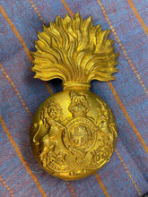 Load image into Gallery viewer, Original WW1 / WW2 British Army Royal Scots Fusiliers Cap Badge
