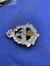 Load image into Gallery viewer, British Army Cap Badge - East Lancashire Regiment Kings Crown
