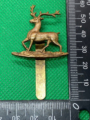 Original British Army WW1 / WW2 Hertfordshire & Bedfordshire Regiment Cap Badge - The Militaria Shop