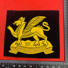 Charger l&#39;image dans la galerie, British Army The Buffs Regimental Embroidered Blazer Badge
